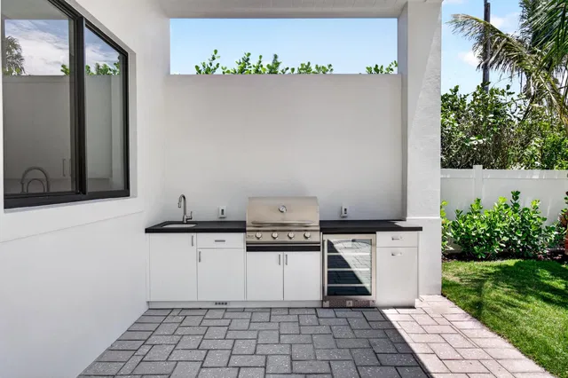 SoSo West Palm Beach Residence photo 13