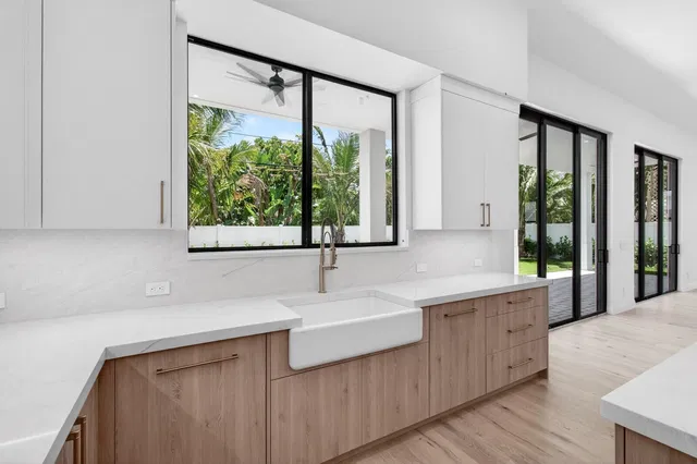 SoSo West Palm Beach Residence photo 14