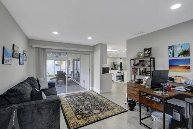  Residence photo 47