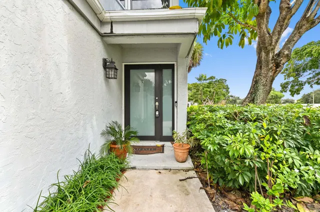  Residence photo 4