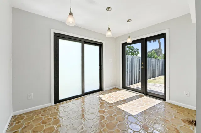  Residence photo 17