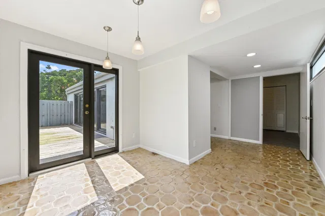  Residence photo 18