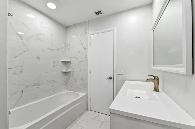  Residence photo 22
