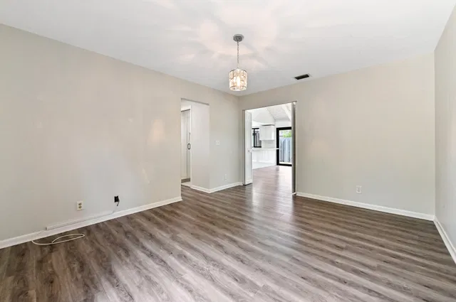  Residence photo 28