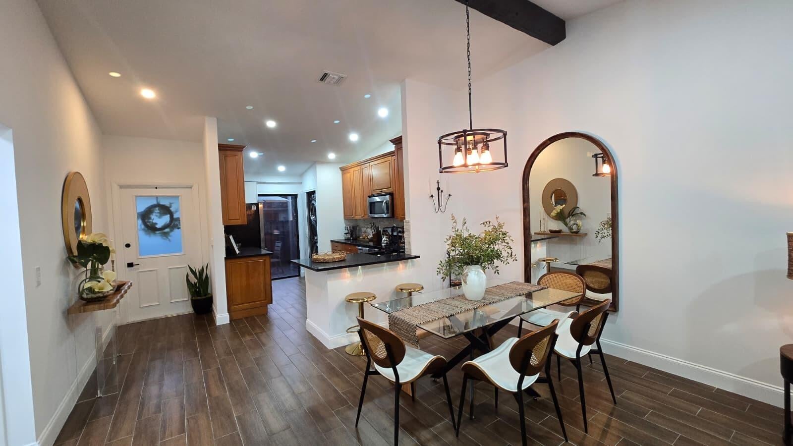 Residence photo 2