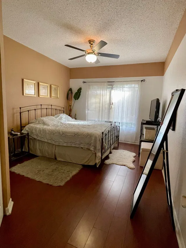 Unit 108 photo 18