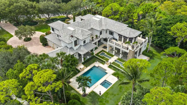 Bear's Club Residence photo 4