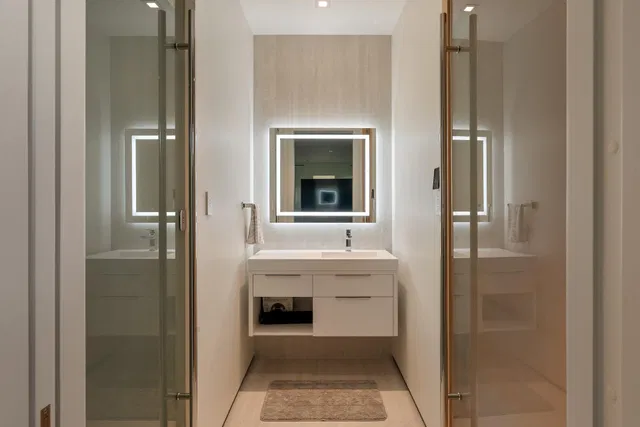 Pennock Point Residence photo 29