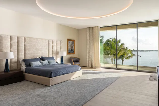 Pennock Point Residence photo 42