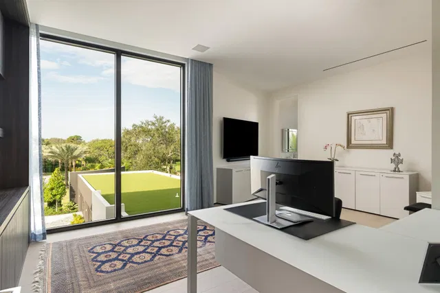 Pennock Point Residence photo 52