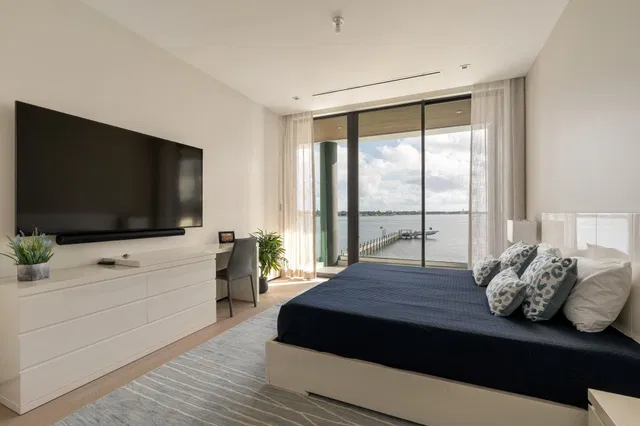 Pennock Point Residence photo 55
