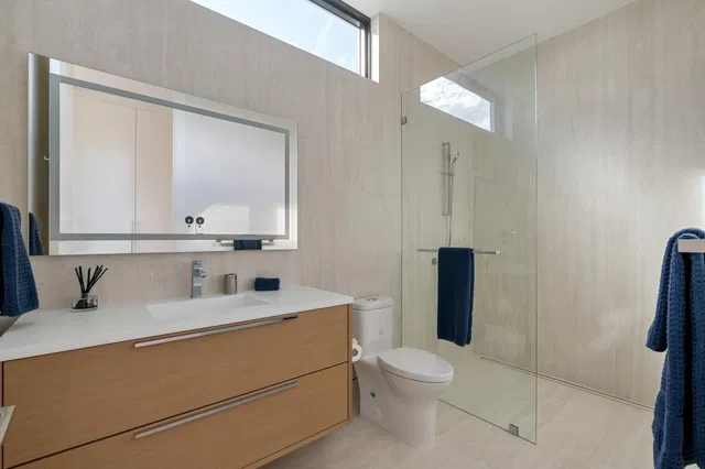 Pennock Point Residence photo 57