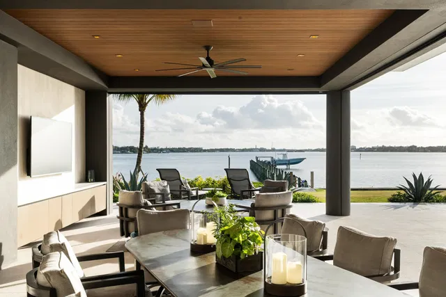 Pennock Point Residence photo 62