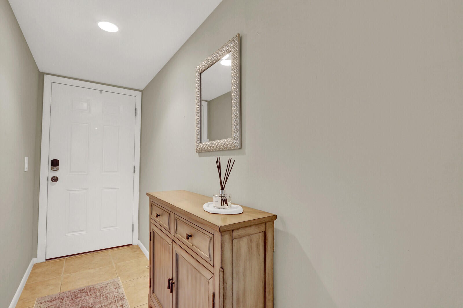 Unit 403 photo 3