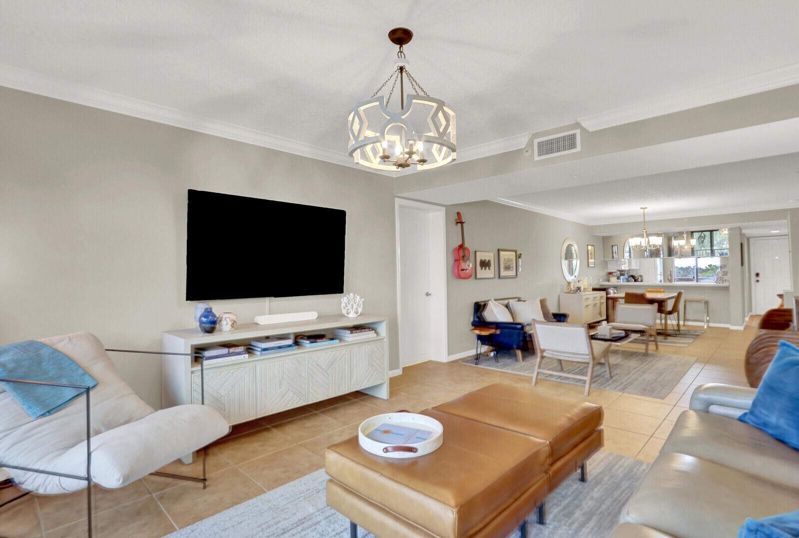 Unit 403 photo 16