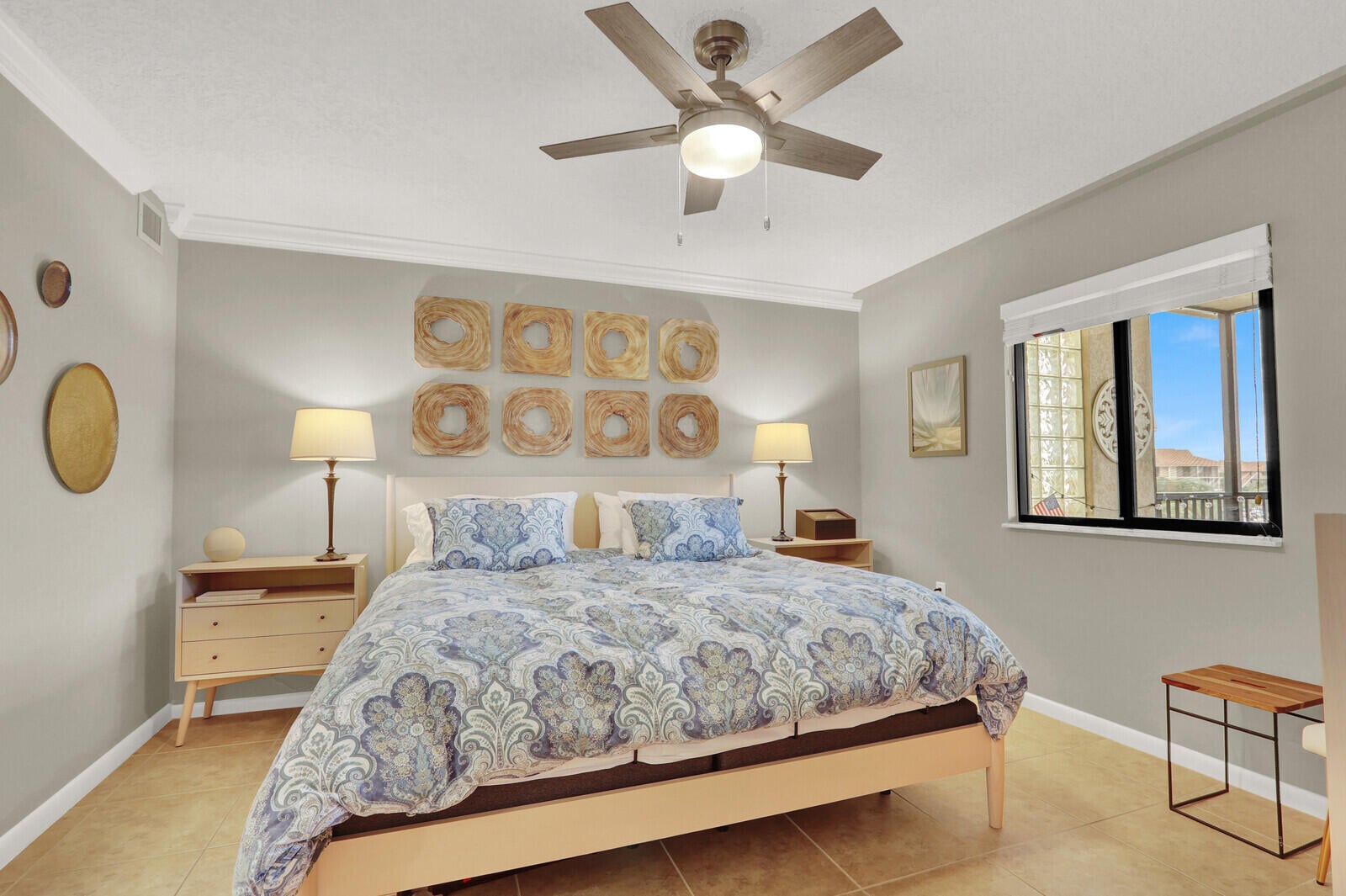 Unit 403 photo 26