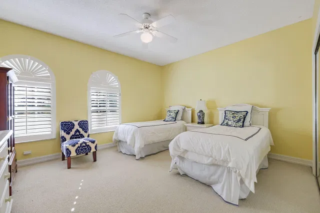 Boca Bath & Tennis Residence photo 37