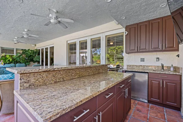 Boca Bath & Tennis Residence photo 42