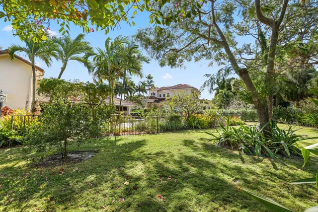 Boca Bath & Tennis Residence photo 53