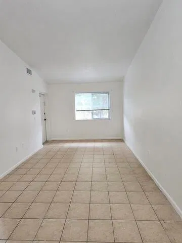 Unit 202 photo 6