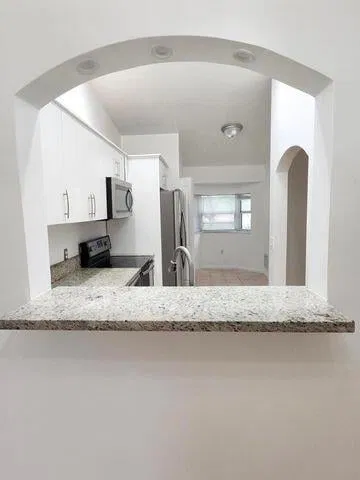 Unit 202 photo 8