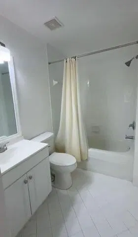Unit 202 photo 17