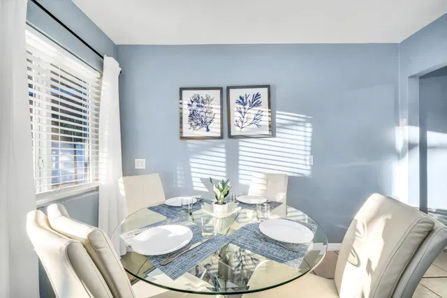 West Palm Beach Residence photo 9