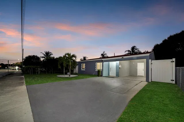 West Palm Beach Residence photo 30