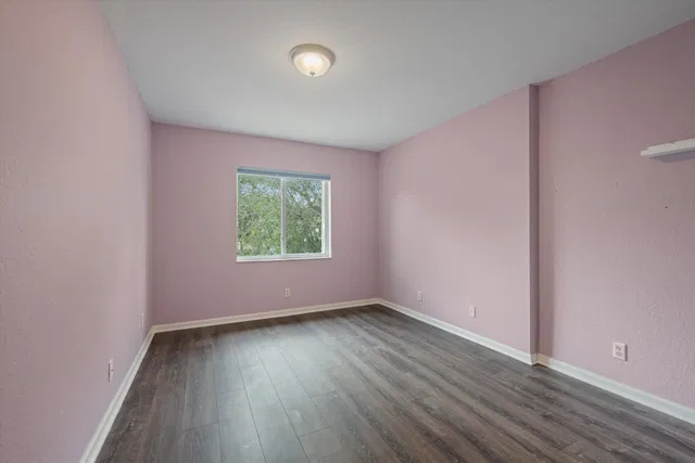  Residence photo 25