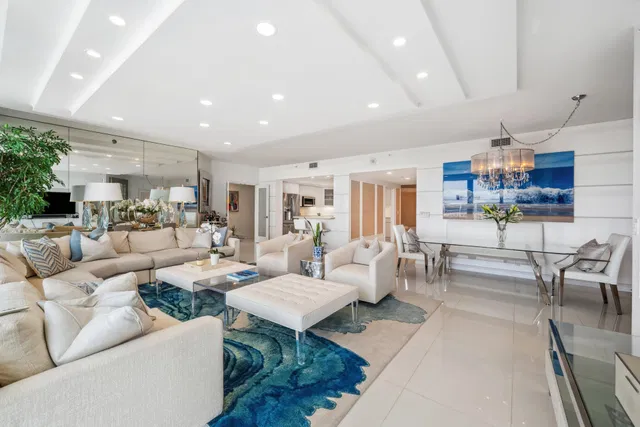 Sloan's Curve Palm Beach Unit Ph 607n photo 4