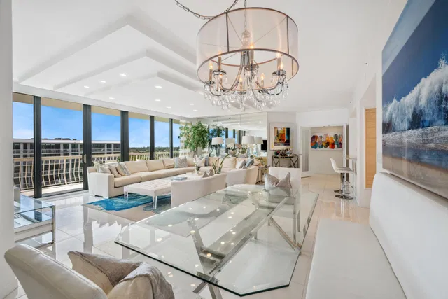 Sloan's Curve Palm Beach Unit Ph 607n photo 5