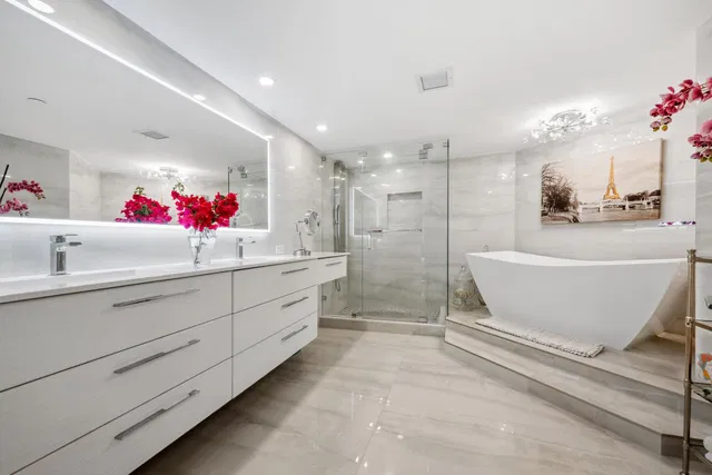 Sloan's Curve Palm Beach Unit Ph 607n photo 10