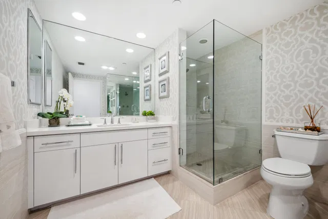 Sloan's Curve Palm Beach Unit Ph 607n photo 12