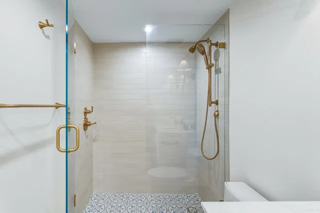 Winthrop House Condos Unit 308 photo 13