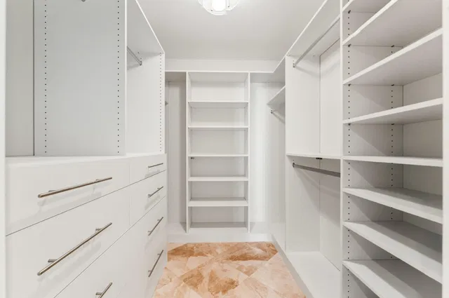 Winthrop House Condos Unit 308 photo 15