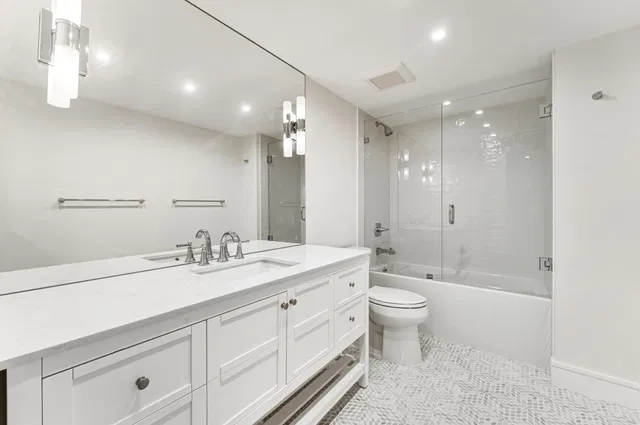 Winthrop House Condos Unit 308 photo 17