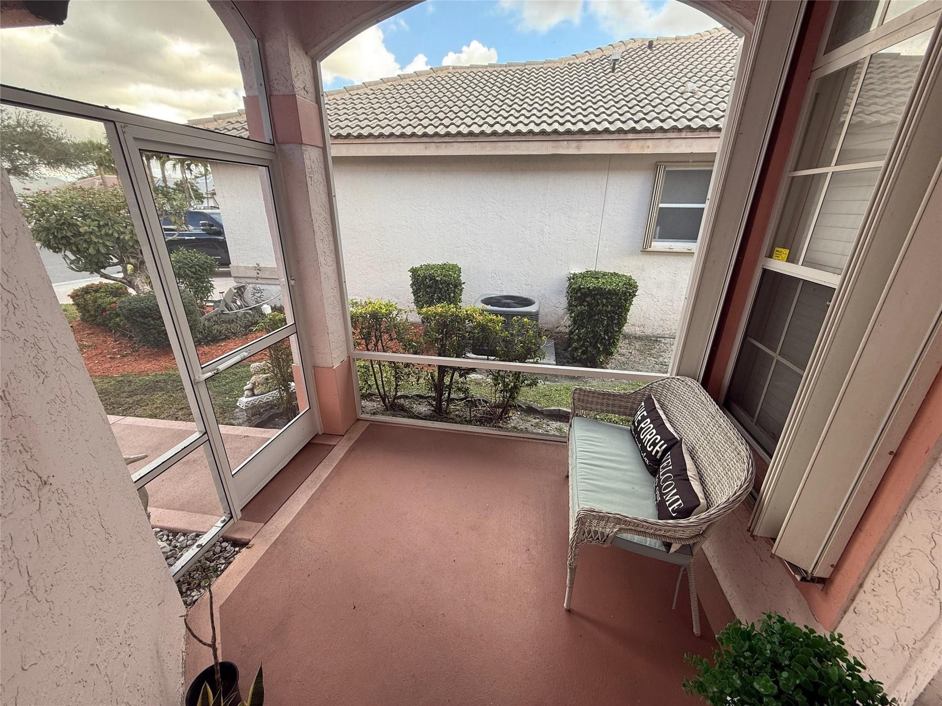 Residence photo 6