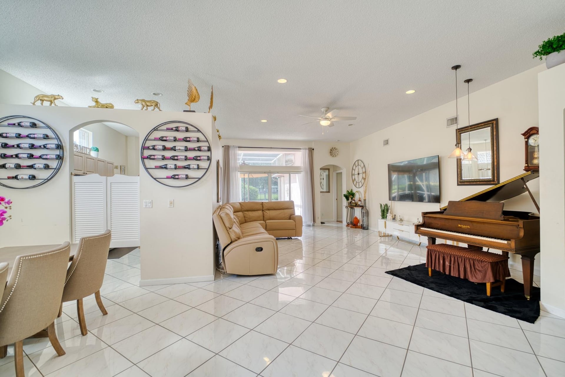 Residence photo 11