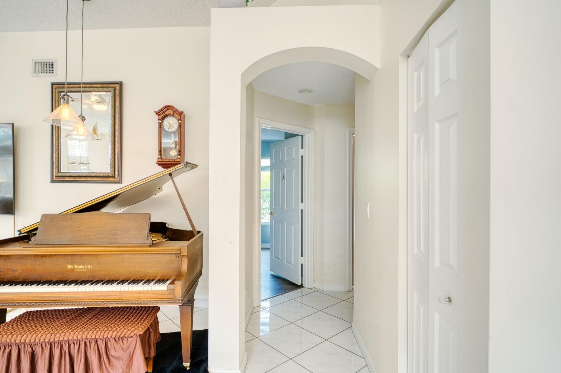 Residence photo 13