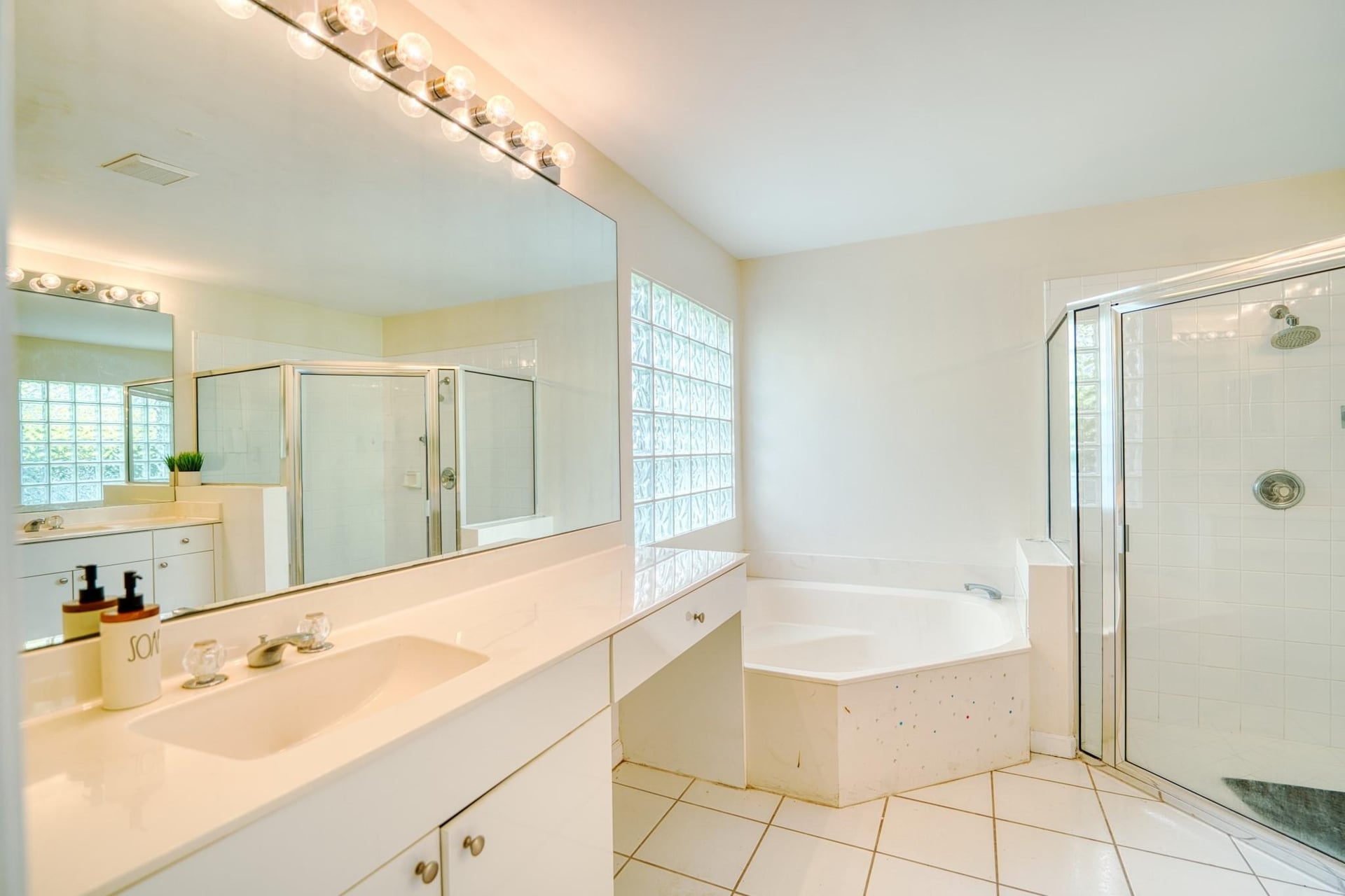 Residence photo 20