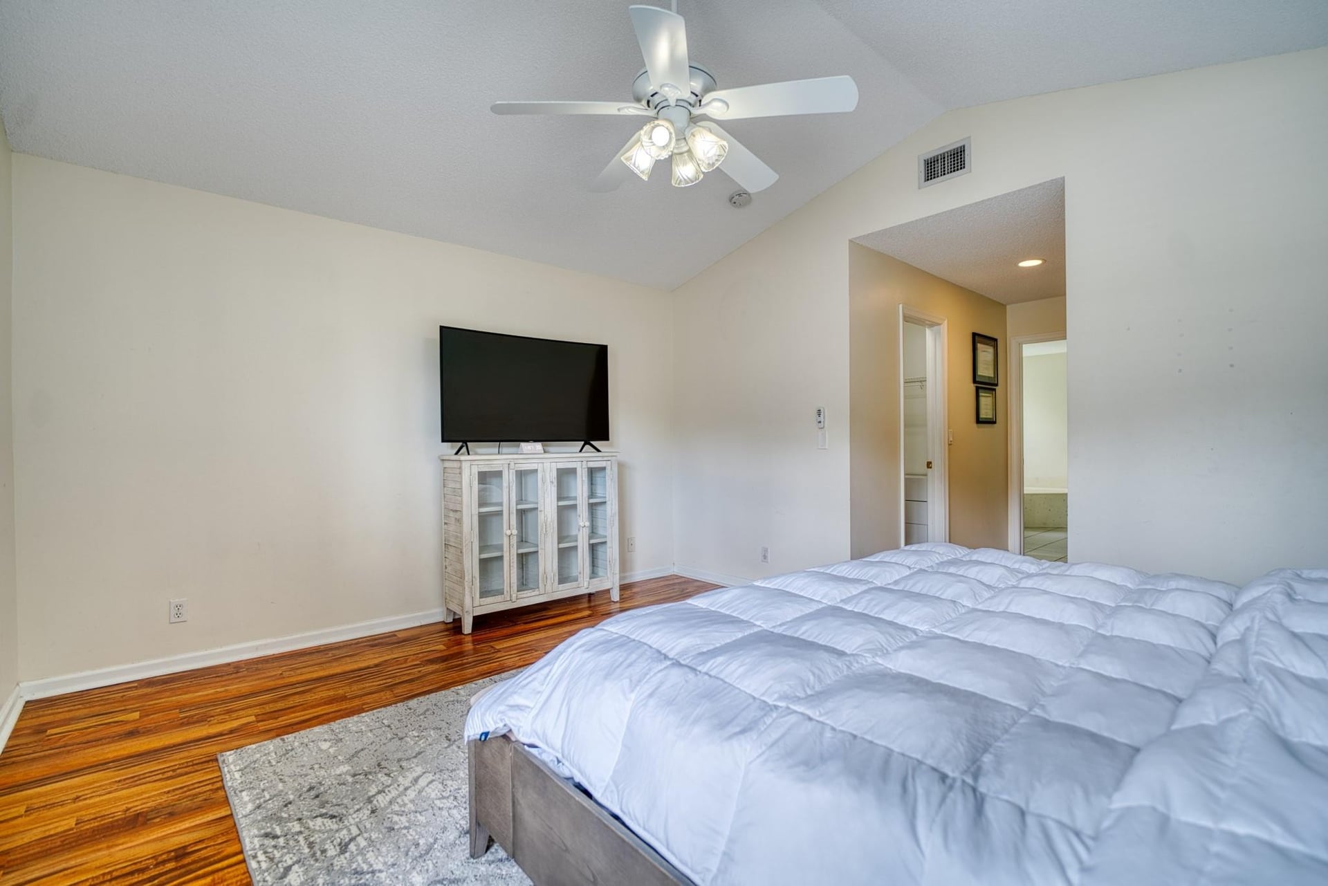 Residence photo 26
