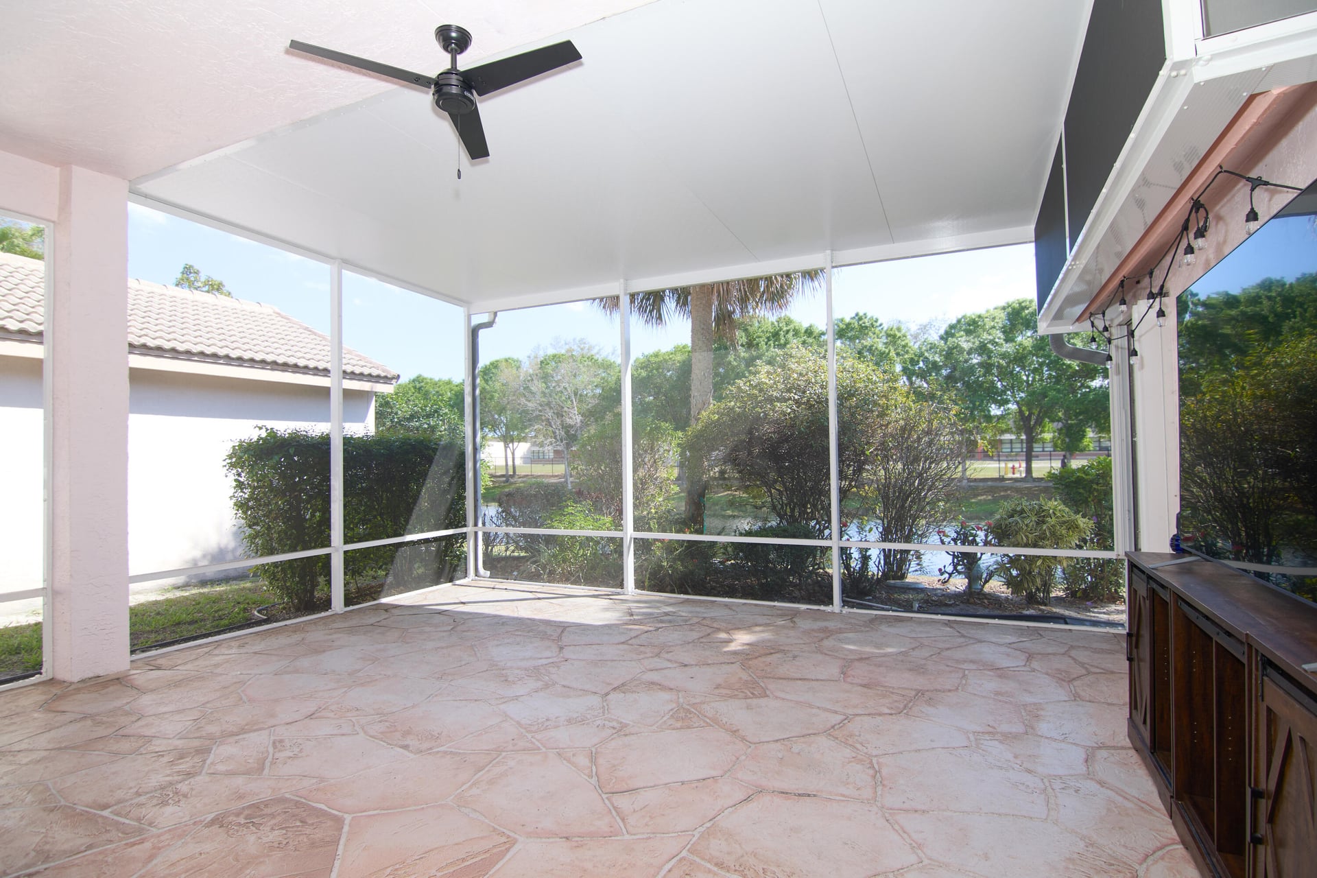Residence photo 33