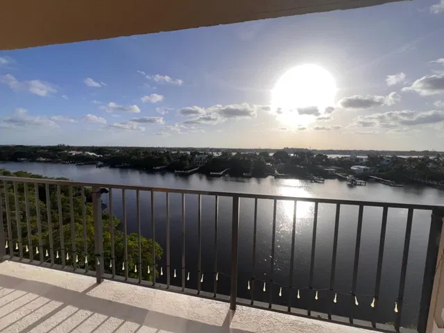 3581 S Ocean Boulevard #7e