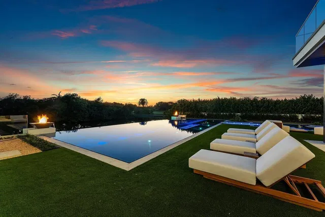 Admirals Cove Residence photo 7
