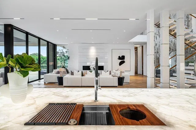 Admirals Cove Residence photo 15