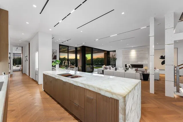 Admirals Cove Residence photo 17