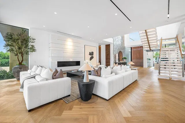 Admirals Cove Residence photo 23