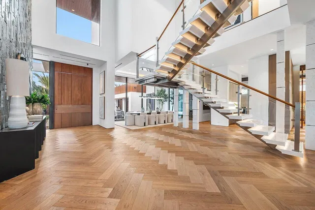 Admirals Cove Residence photo 25