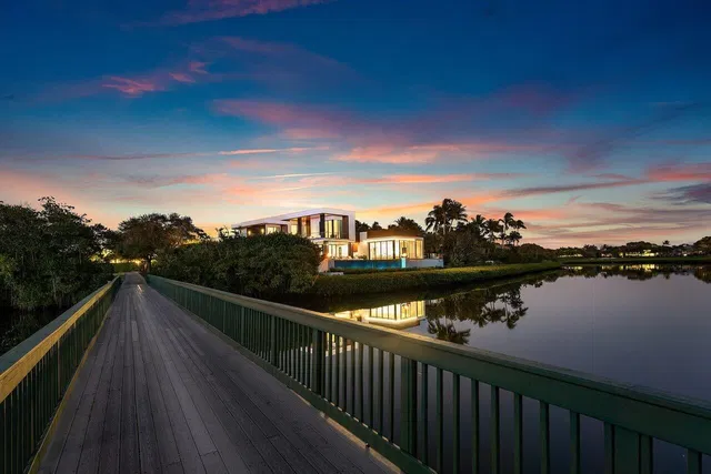 Admirals Cove Residence photo 76