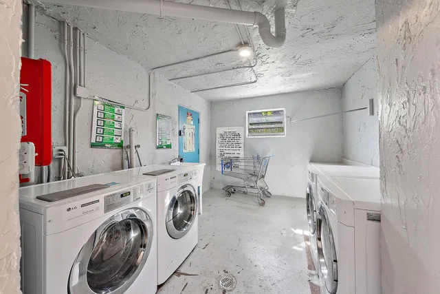 Unit 111 photo 14